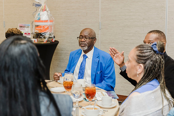 056_Luncheon_071225