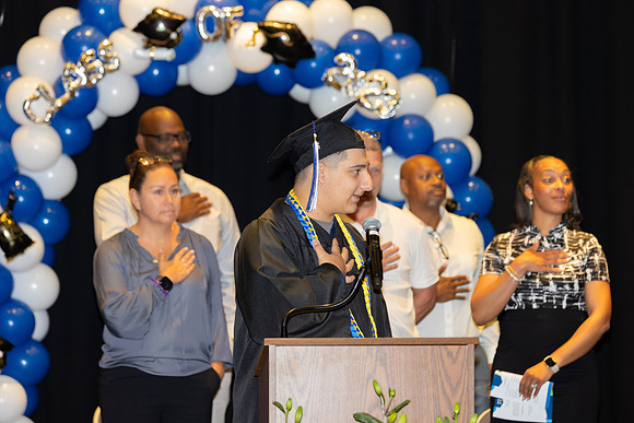 082_VDM23Grad