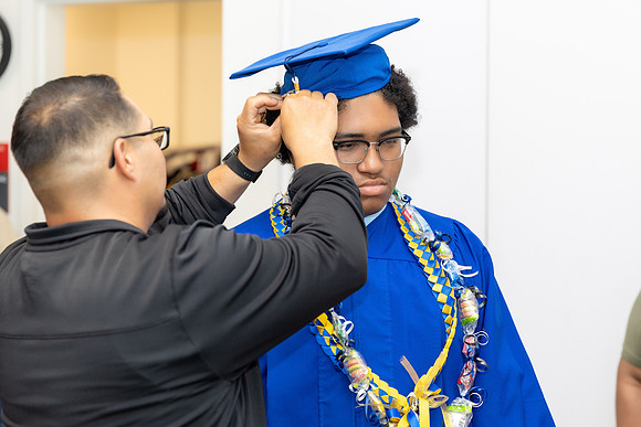 047_VDM23Grad
