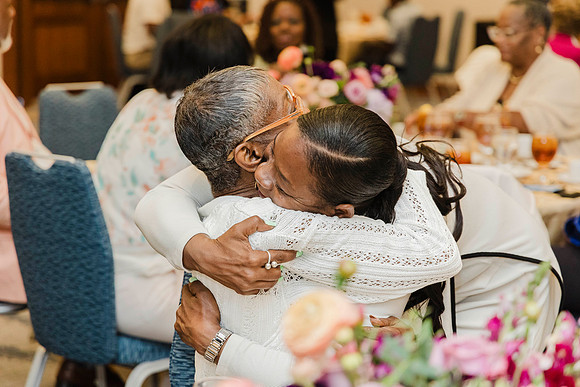 047_Luncheon_071225