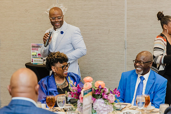 040_Luncheon_071225