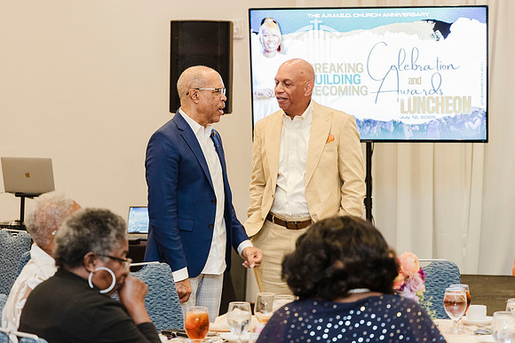 059_Luncheon_071225